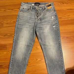Aeropostale Mom Jean Size 8